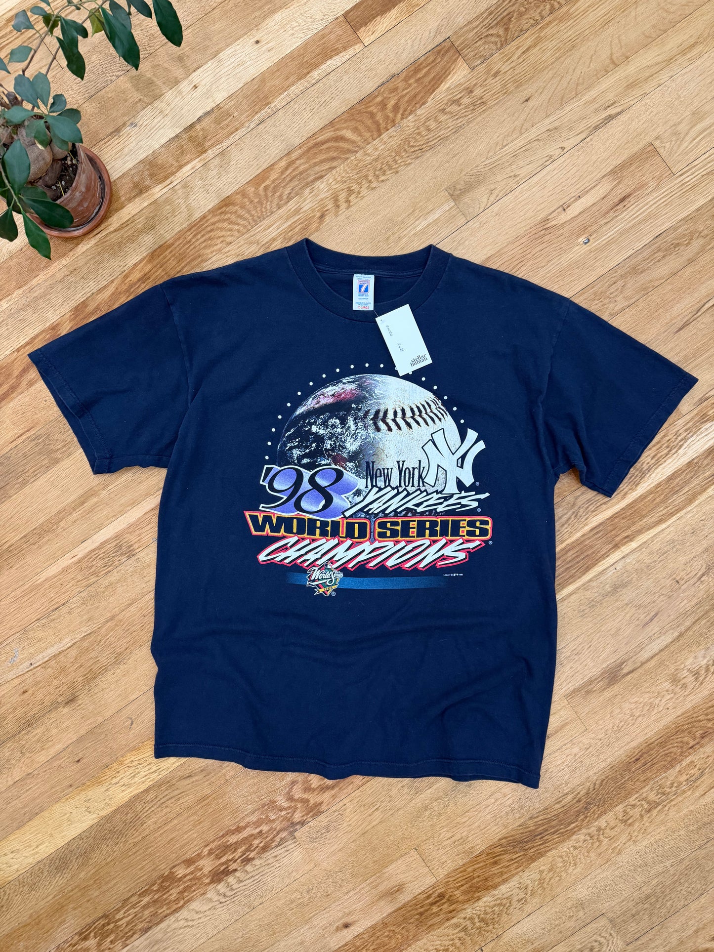 ‘98 Yankees World Series Champions Tee-XL