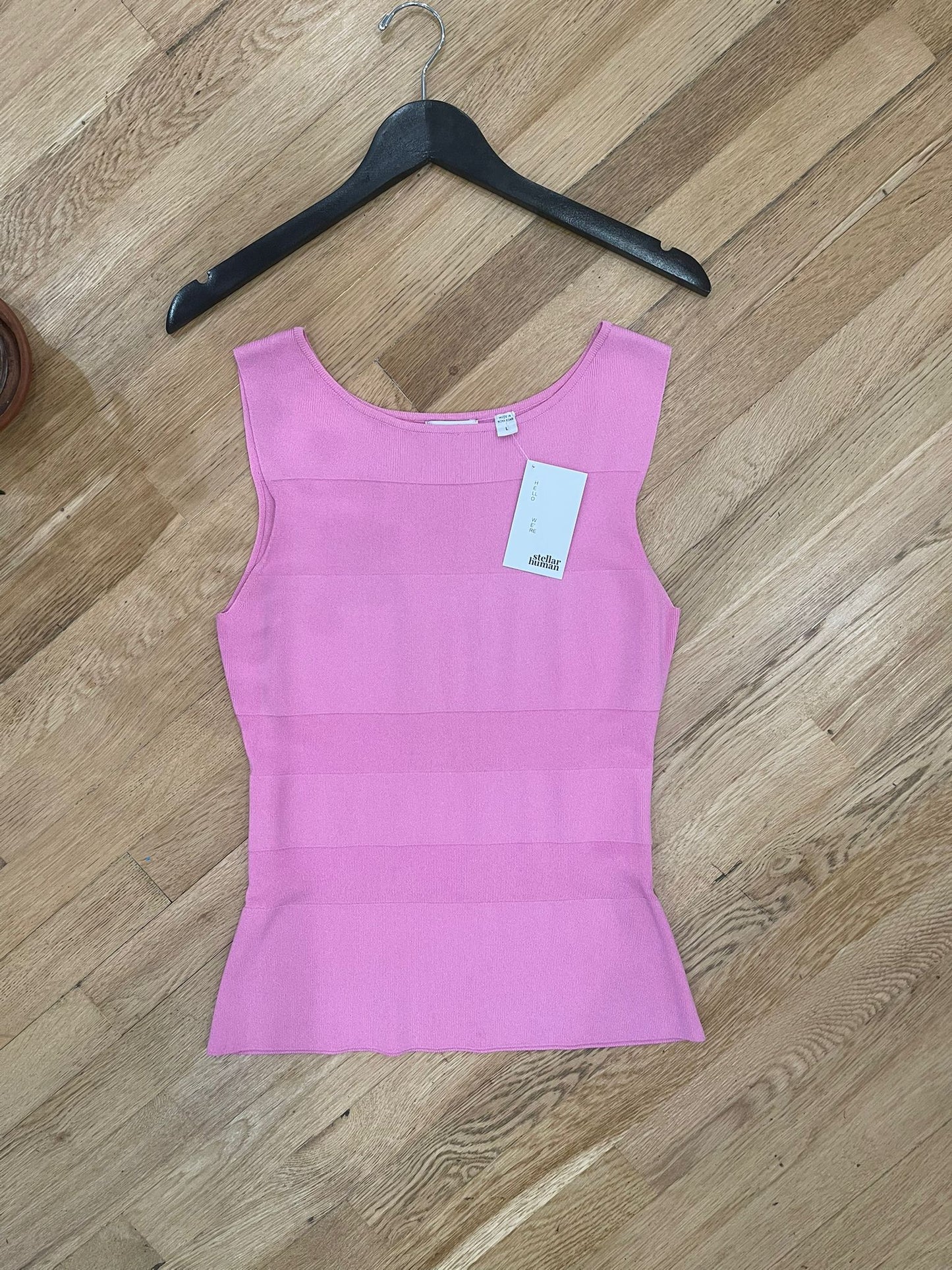 Cachè top, pink (16x24)