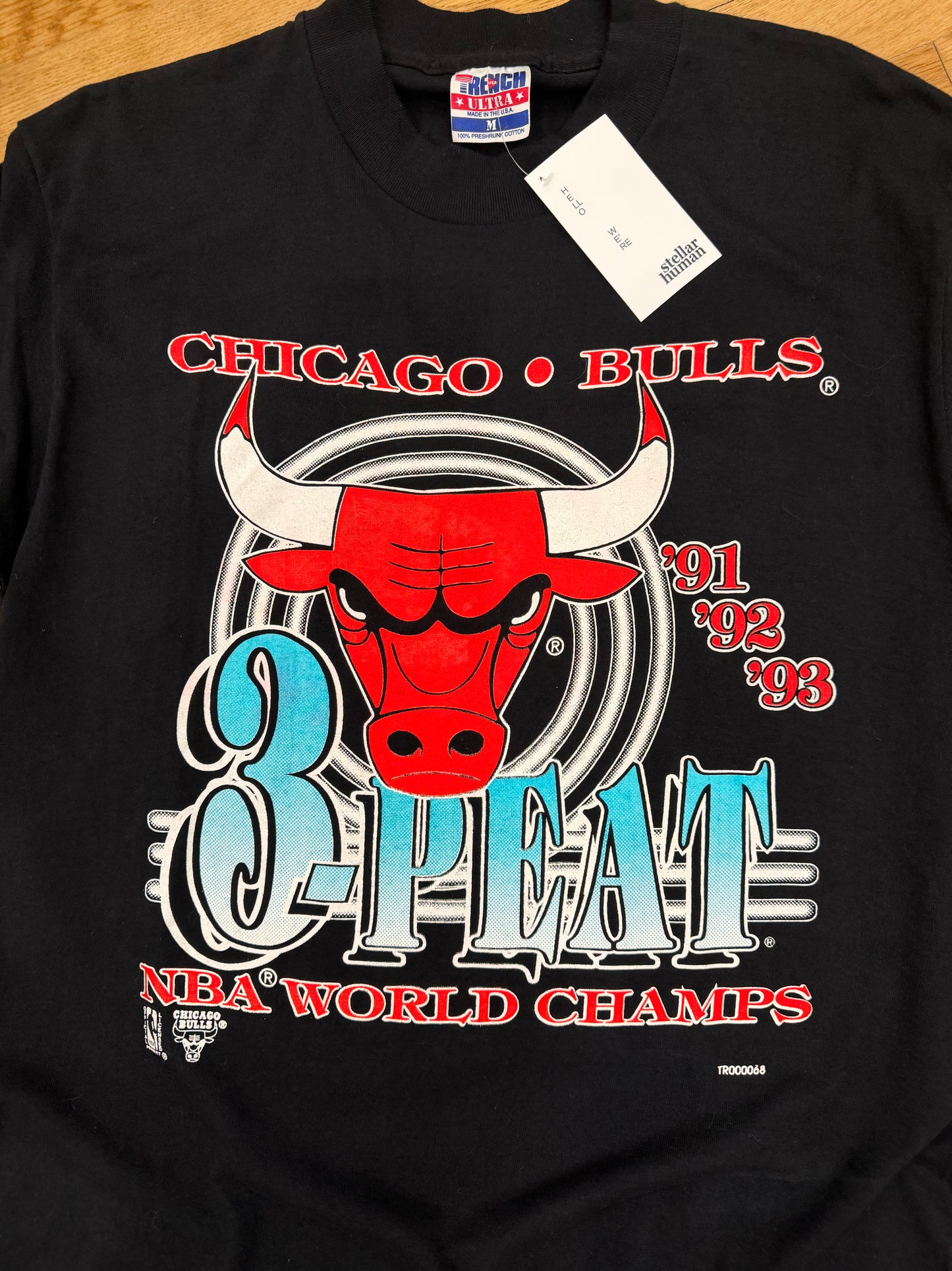 90’s Bulls 3 Peat Tee-Med