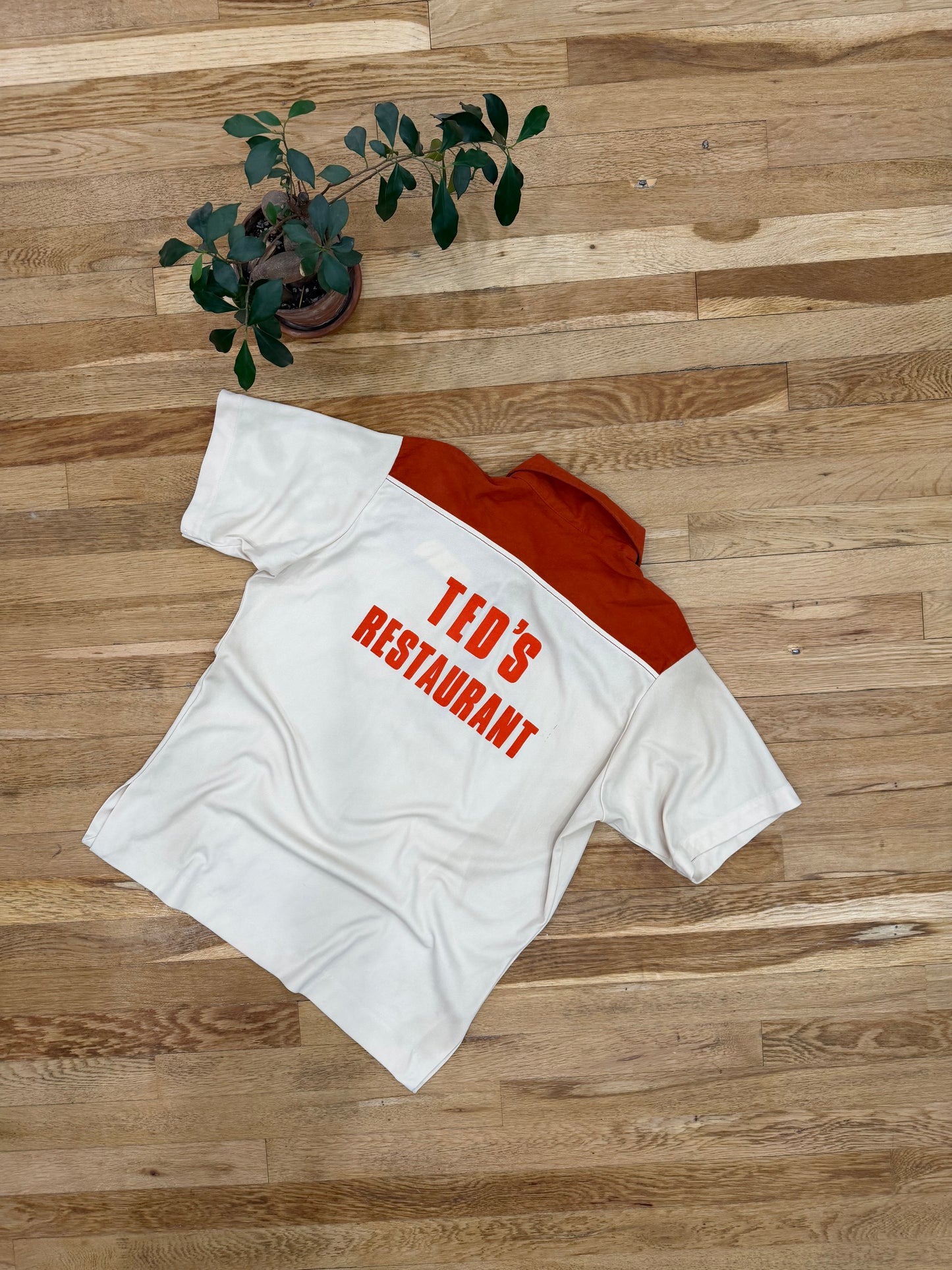 70’s Ted’s Restaurant Zip Polo-Large