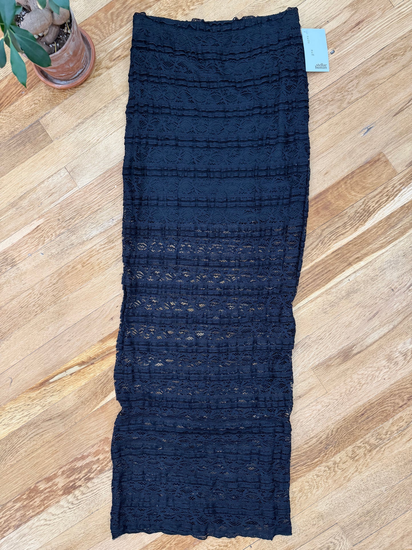 90s Beware! Lace Skirt-Large
