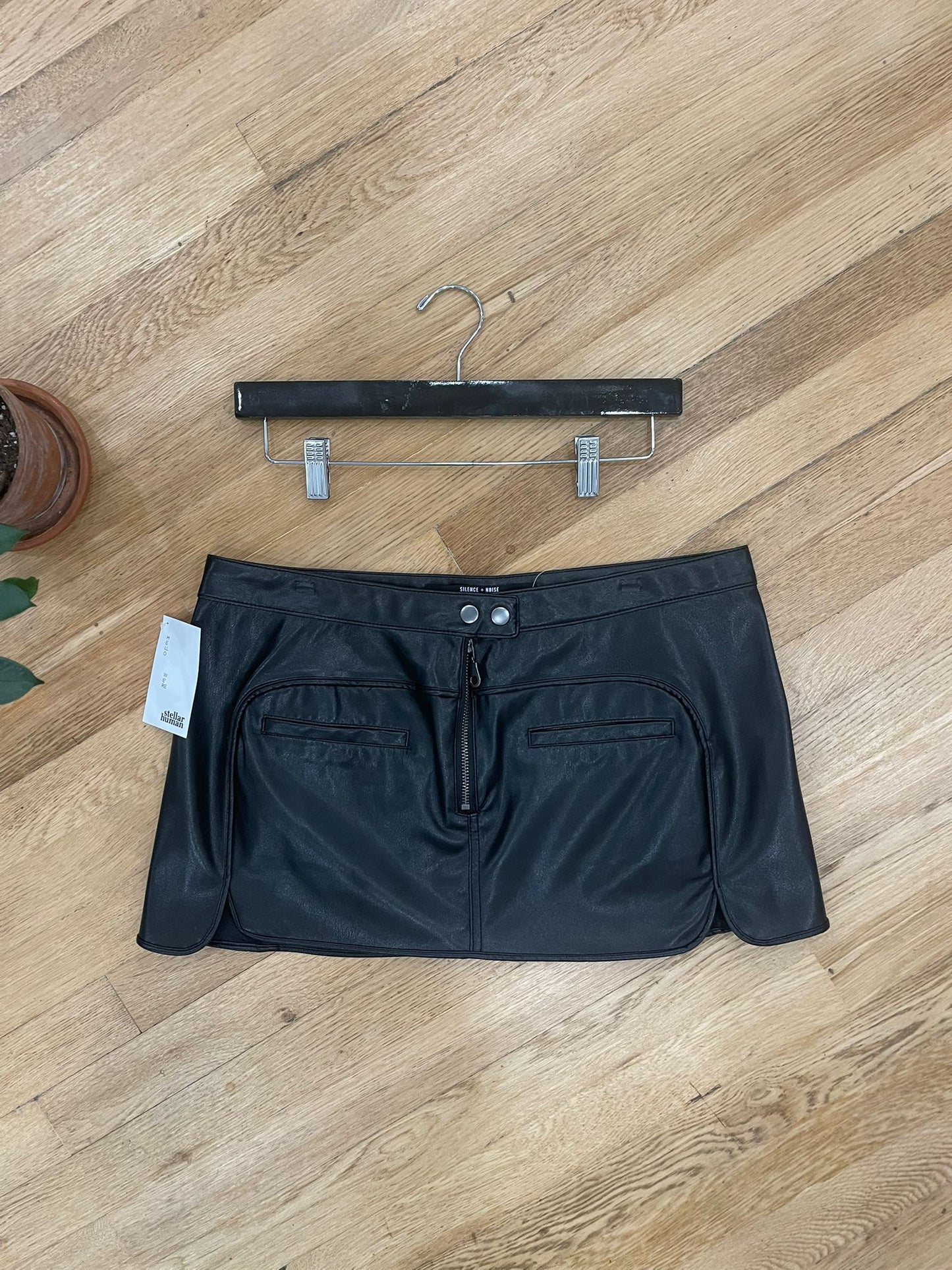 faux leather Silent + noise skirt (34in)