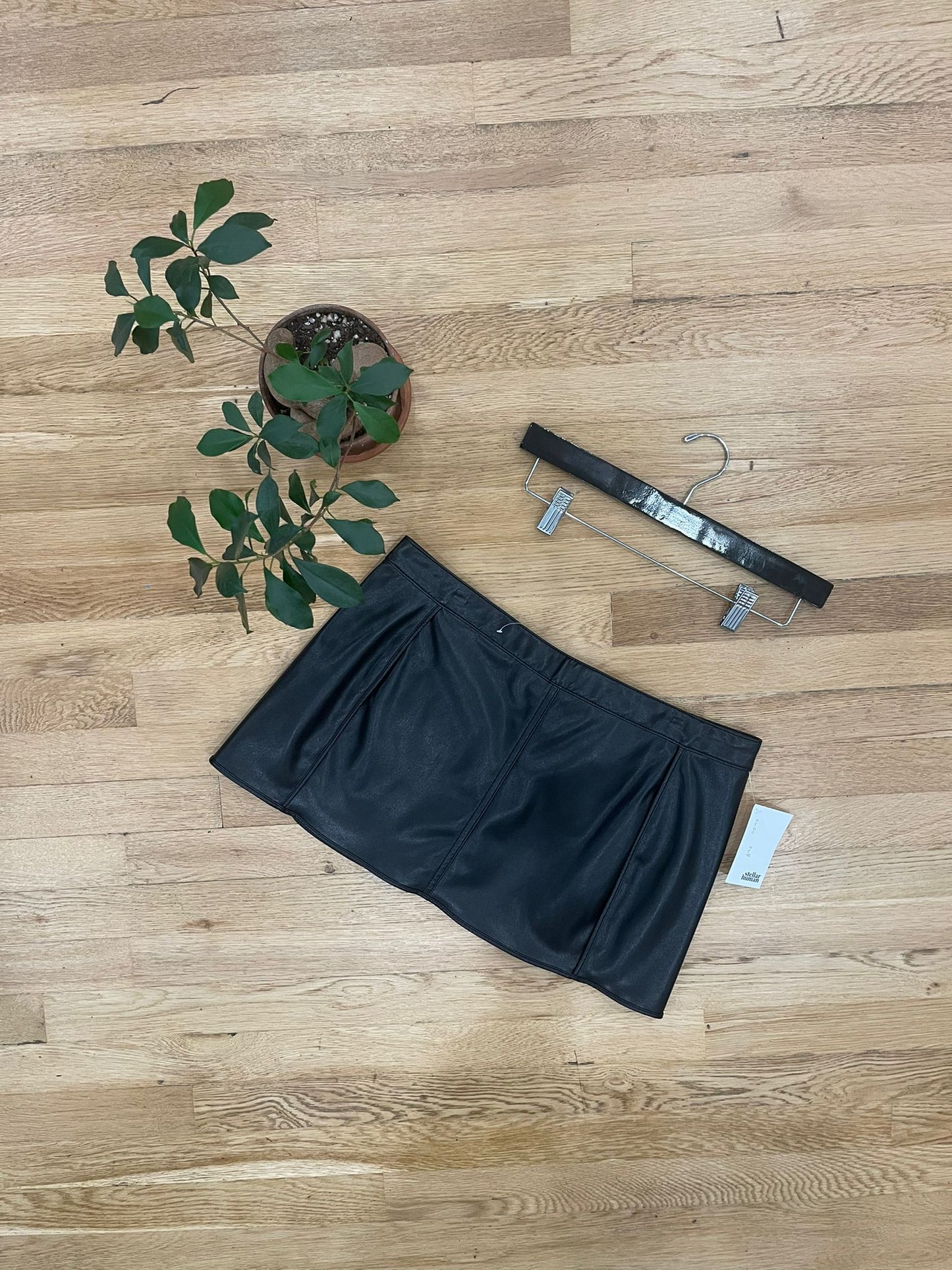 faux leather Silent + noise skirt (34in)