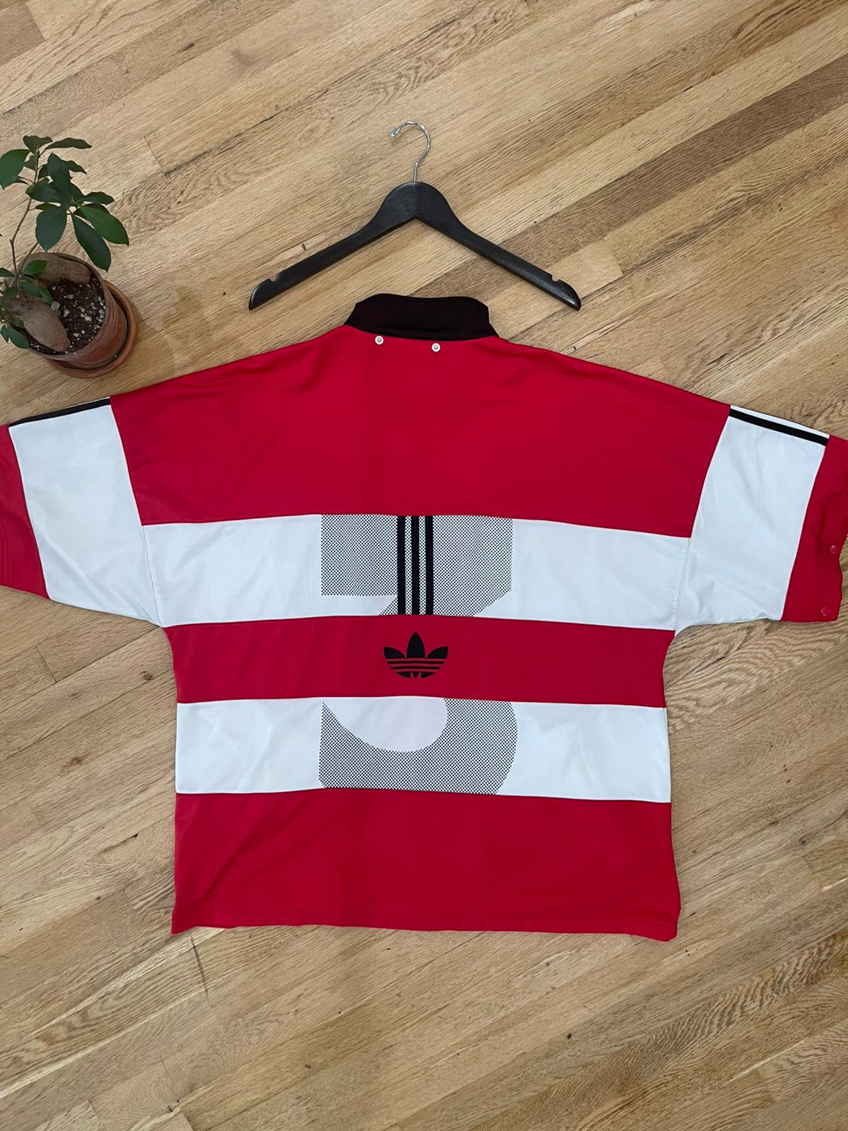 Adidas short sleeve track jacket (28x34)